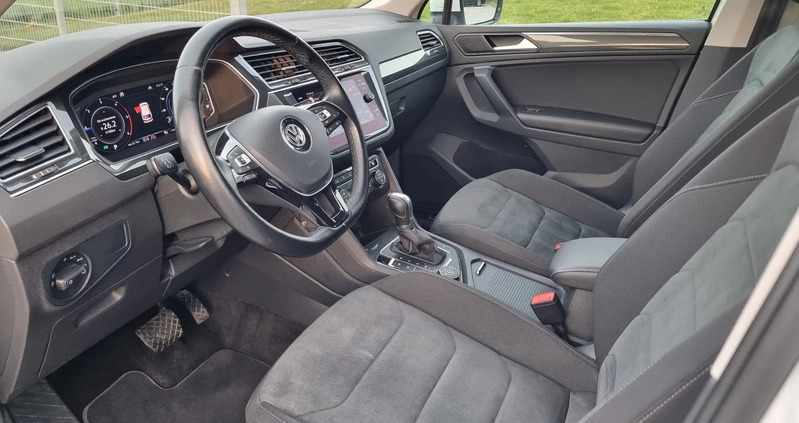 Volkswagen Tiguan cena 122987 przebieg: 152000, rok produkcji 2019 z Piaski małe 596